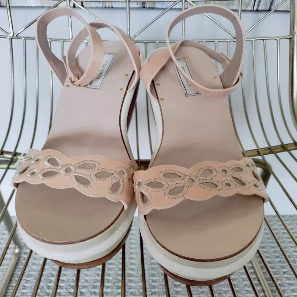 NIB $425 Nina Ricci platform sandals. IT‎ 37.5 (US 6.5) and IT 40 (US 9)